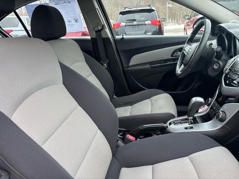 Used 2012 Chevrolet Cruze LS image 19