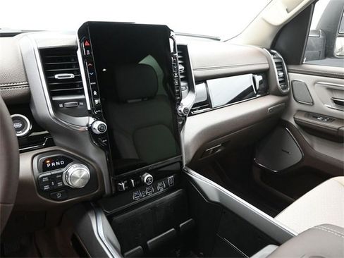 Used 2025 RAM 1500 Laramie image 12