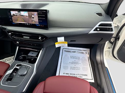New 2026 BMW 330i Sedan w/ M Sport Package RWD image 18