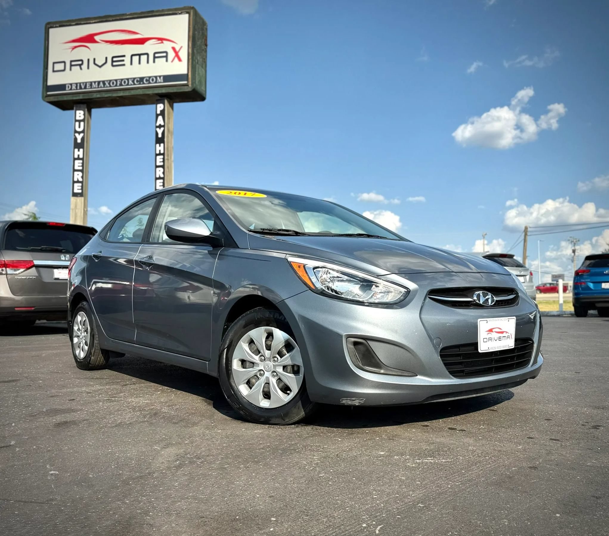 Used 2017 Hyundai Accent SE FWD image 1