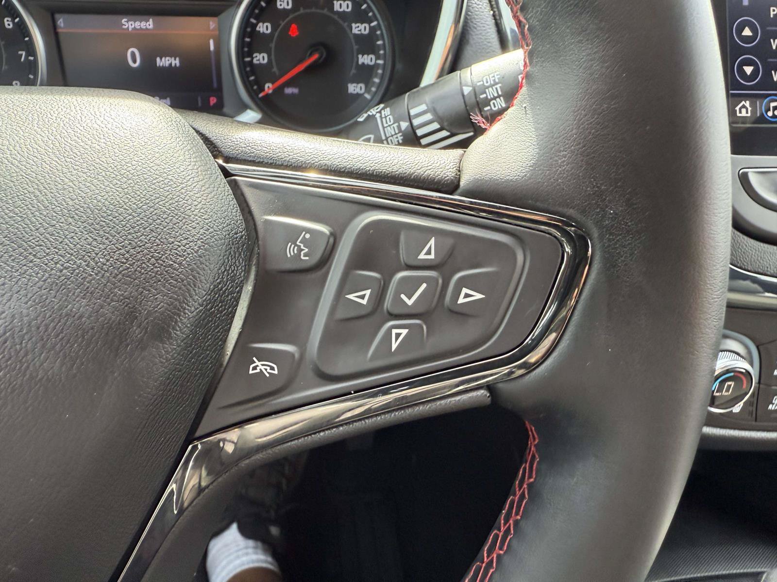 Certified 2023 Chevrolet Equinox RS w/ RS Leather Package AWD/4WD image 19
