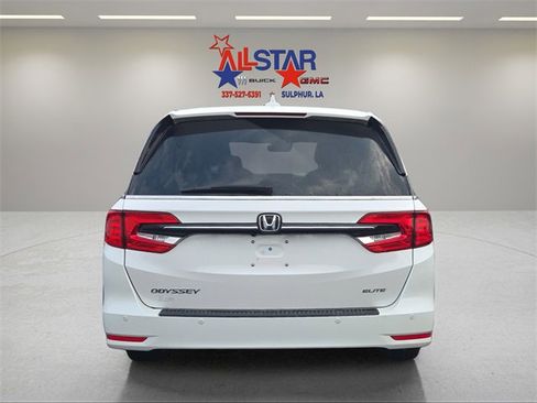 Used 2023 Honda Odyssey Elite image 6