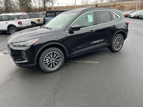 New 2026 Ford Escape SE w/ PHEV Premium Package image 25