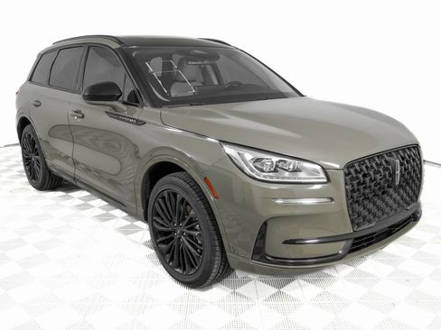 Used 2025 Lincoln Corsair Grand Touring w/ Jet Appearance Package image 3