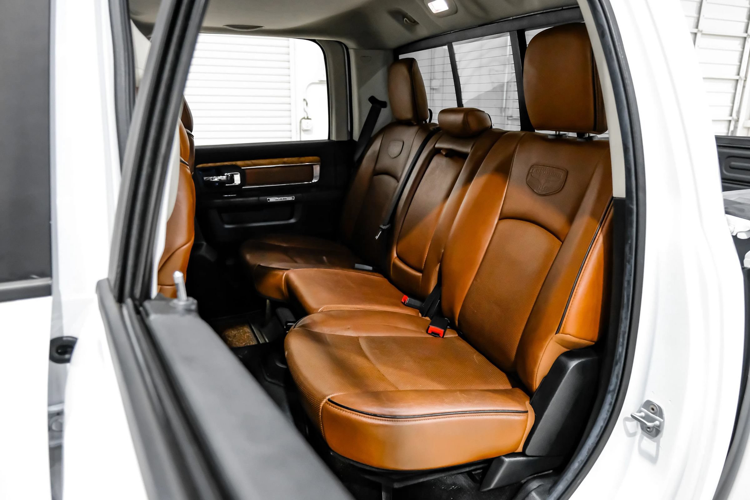 Used 2014 RAM 1500 Laramie Longhorn w/ Convenience Group AWD/4WD image 56