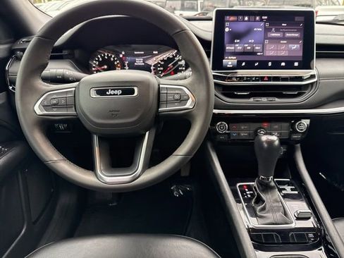 Certified 2023 Jeep Compass Altitude image 23