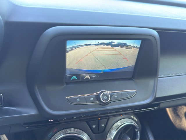 Used 2018 Chevrolet Camaro LT RWD image 23