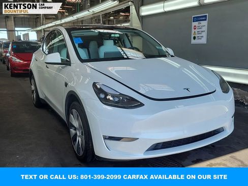 Used 2023 Tesla Model Y Long Range image 4
