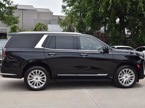 Used 2023 Cadillac Escalade Premium Luxury AWD/4WD image 6