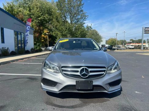 Used 2015 Mercedes-Benz E 350 4MATIC Sedan image 11