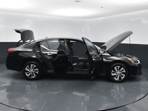 Certified 2025 Nissan Altima 2.5 S image 45