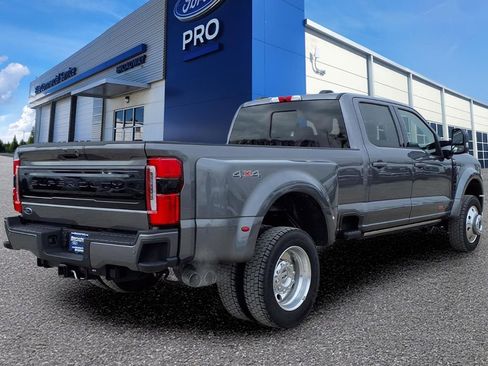 New 2025 Ford F450 Platinum image 25