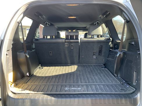 Used 2023 Lexus GX 460 Premium image 34