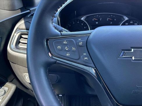 Used 2022 Chevrolet Equinox RS w/ RS Leather Package FWD image 10