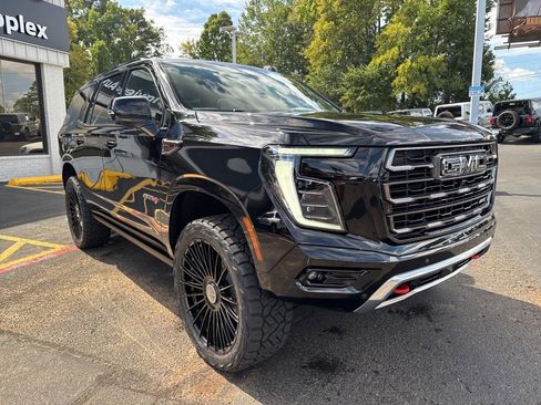 Used 2025 GMC Yukon AT4 Ultimate w/ LPO, Illumination Package image 4