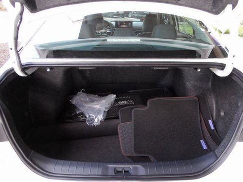 Used 2025 Nissan Altima 2.5 SR w/ SR Premium Package image 10