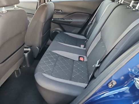 Used 2019 Nissan Kicks SV image 12