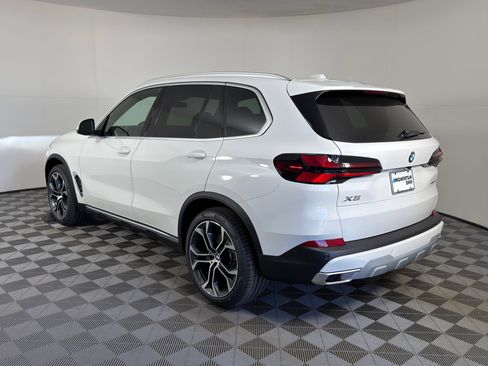 Used 2026 BMW X5 sDrive40i w/ Parking Assistance Package RWD image 3