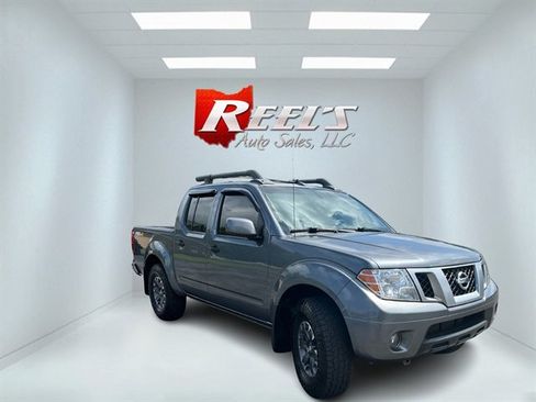 Used 2018 Nissan Frontier PRO-4X w/ Pro-4x Luxury Package AWD/4WD image 3