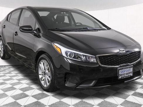 Used 2017 Kia Forte LX w/ LX Popular Package image 11