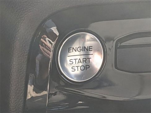 New 2025 Ford Escape SE w/ PHEV Premium Package image 15