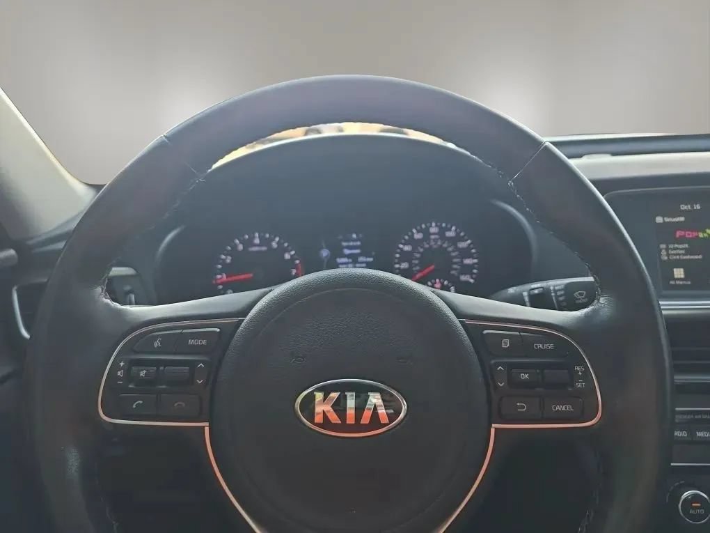 Used 2018 Kia Optima EX FWD image 16