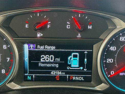 Used 2017 Chevrolet Malibu LT image 14