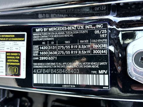 Used 2025 Mercedes-Benz GLE 350 4MATIC image 25