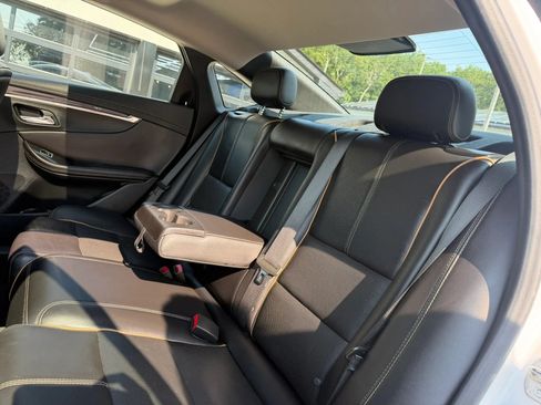 Used 2017 Chevrolet Impala Premier w/ Enhanced Convenience Package FWD image 40