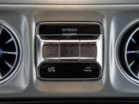 Used 2025 Mercedes-Benz G 63 AMG 4MATIC image 47