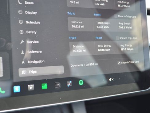Used 2022 Tesla Model 3 Performance image 6