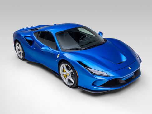Certified 2021 Ferrari F8 Tributo RWD image 12