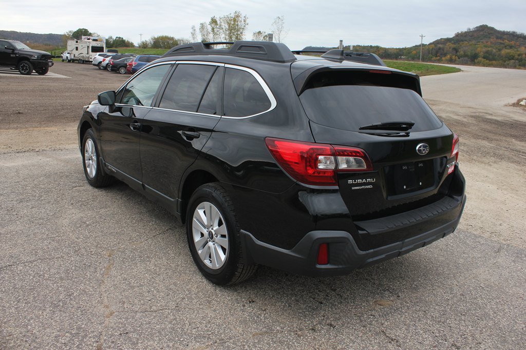 Used 2018 Subaru Outback 2.5i Premium AWD/4WD image 7
