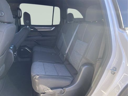 Used 2025 GMC Acadia Elevation image 36