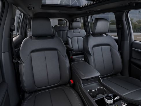 New 2026 Jeep Grand Cherokee L Limited AWD/4WD image 16
