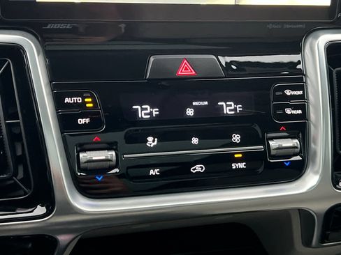 Used 2021 Kia Sorento SX image 22