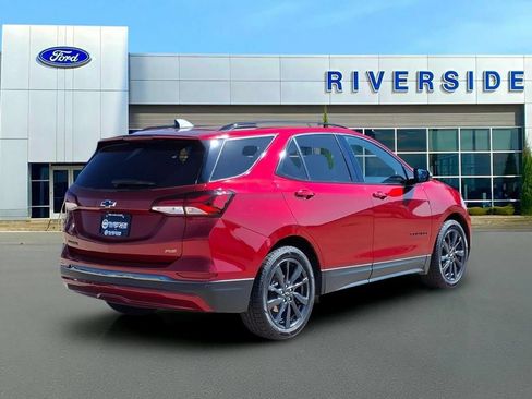Used 2023 Chevrolet Equinox RS FWD image 7