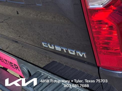 Used 2023 Chevrolet Silverado 1500 Custom AWD/4WD image 9