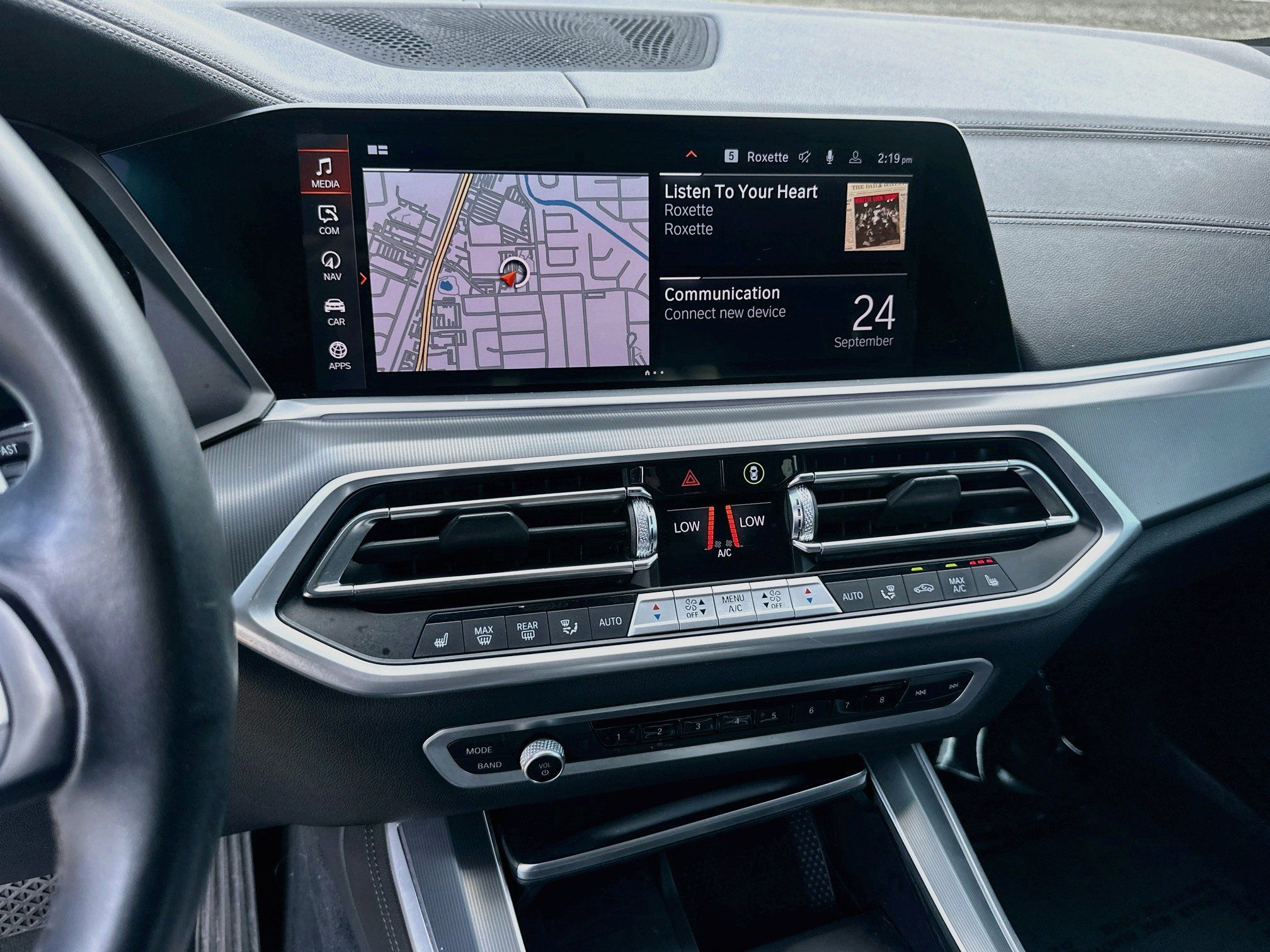 Certified 2023 BMW X5 sDrive40i w/ Parking Assistance Package RWD image 13