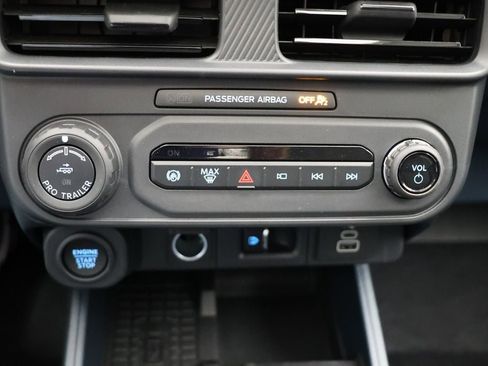 New 2025 Ford Maverick Lariat w/ Black Appearance Package image 29