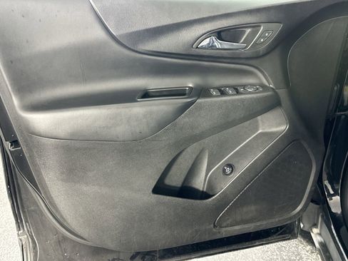 Used 2022 Chevrolet Equinox LT image 28