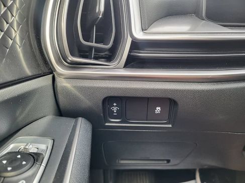 Certified 2024 Kia Sorento S FWD image 23