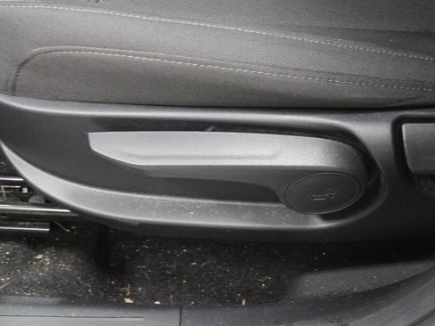 Used 2025 Hyundai Tucson SE FWD image 24