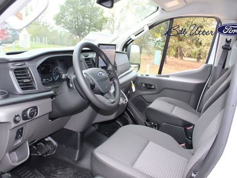 New 2024 Ford E-Transit Low Roof image 12
