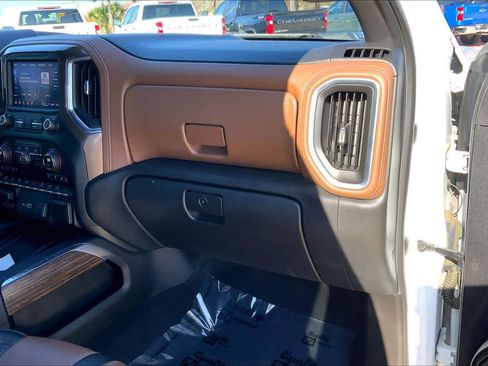Used 2021 Chevrolet Silverado 3500 High Country w/ Technology Package image 19