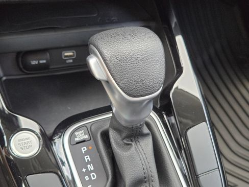 Certified 2025 Kia Soul S FWD image 30
