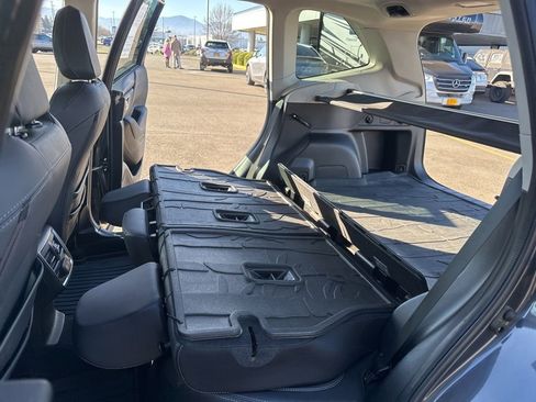 Used 2021 Subaru Forester Limited image 16