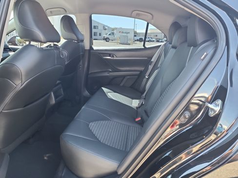 Used 2023 Toyota Camry SE FWD image 24