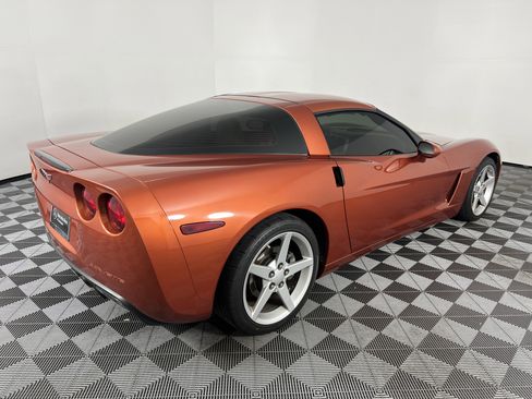 Used 2005 Chevrolet Corvette Coupe w/ Preferred Equipment Group image 13