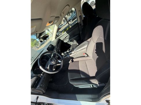 Used 2020 Nissan Sentra SV FWD image 3